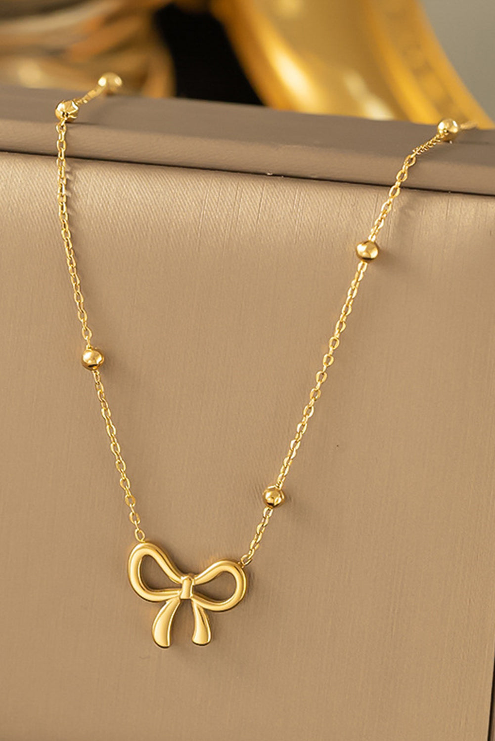 Gold Bowknot Alloy Necklace